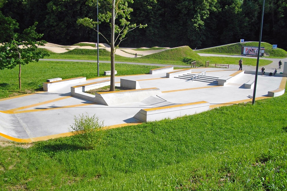 Baume-Les-Dames skatepark